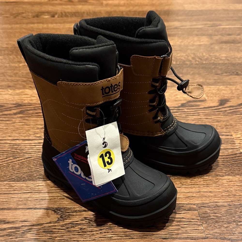 Totes Black and Tan Winter Boots